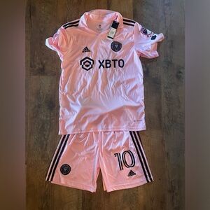 Men’s medium adidas Messi jersey and shorts set